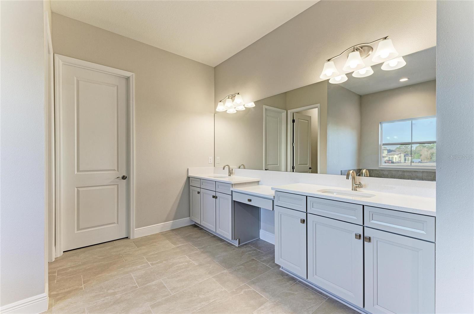 Image 7 of 36 For 13442 Buffalo Mountain Avenue