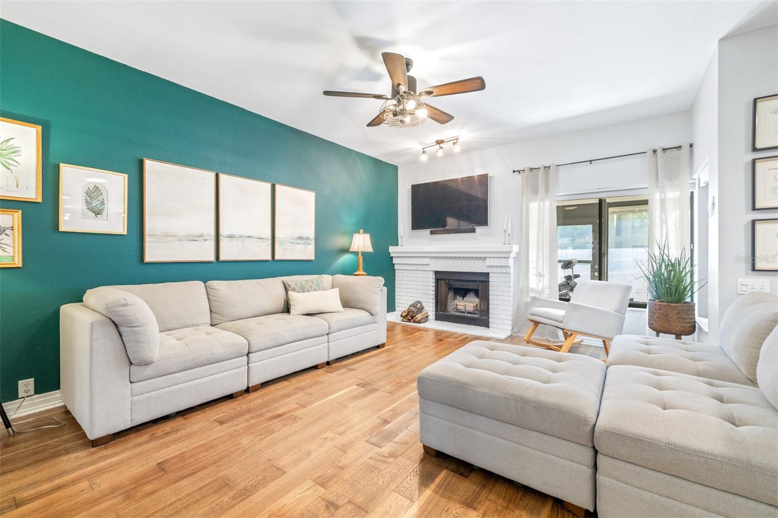 Image 13 of 55 For 3008 Landmark Boulevard 203