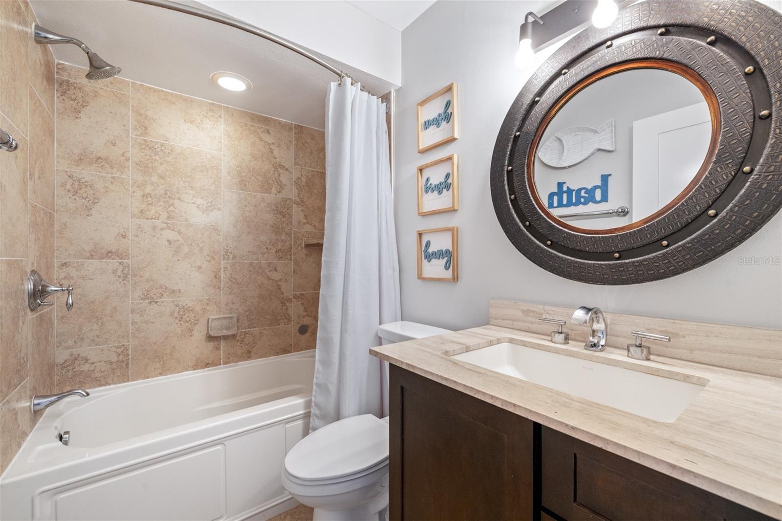 Image 45 of 55 For 3008 Landmark Boulevard 203