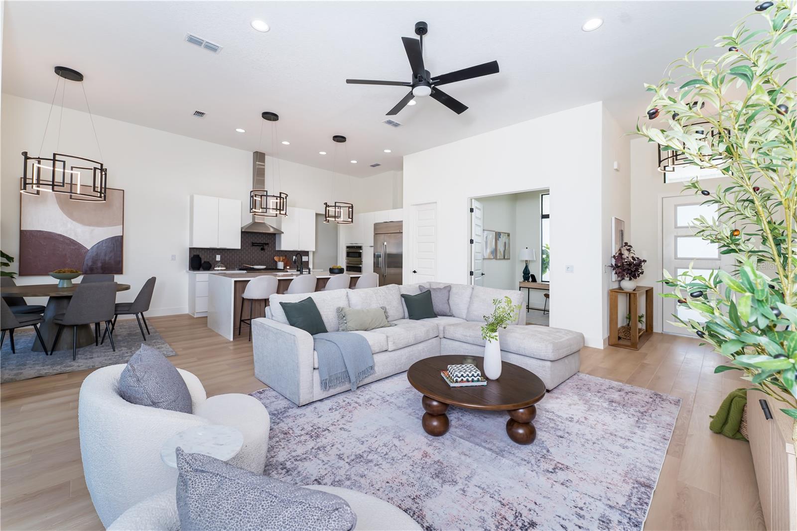 Image 2 of 18 For 901 Eagle Lane