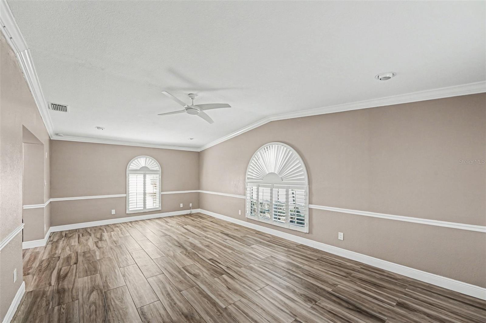 Image 11 of 22 For 1183 35th Avenue Ne