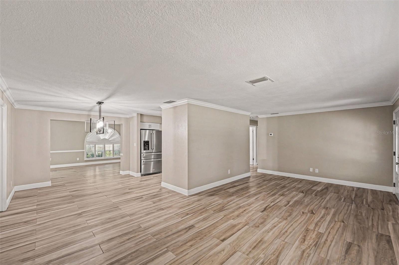 Image 5 of 22 For 1183 35th Avenue Ne