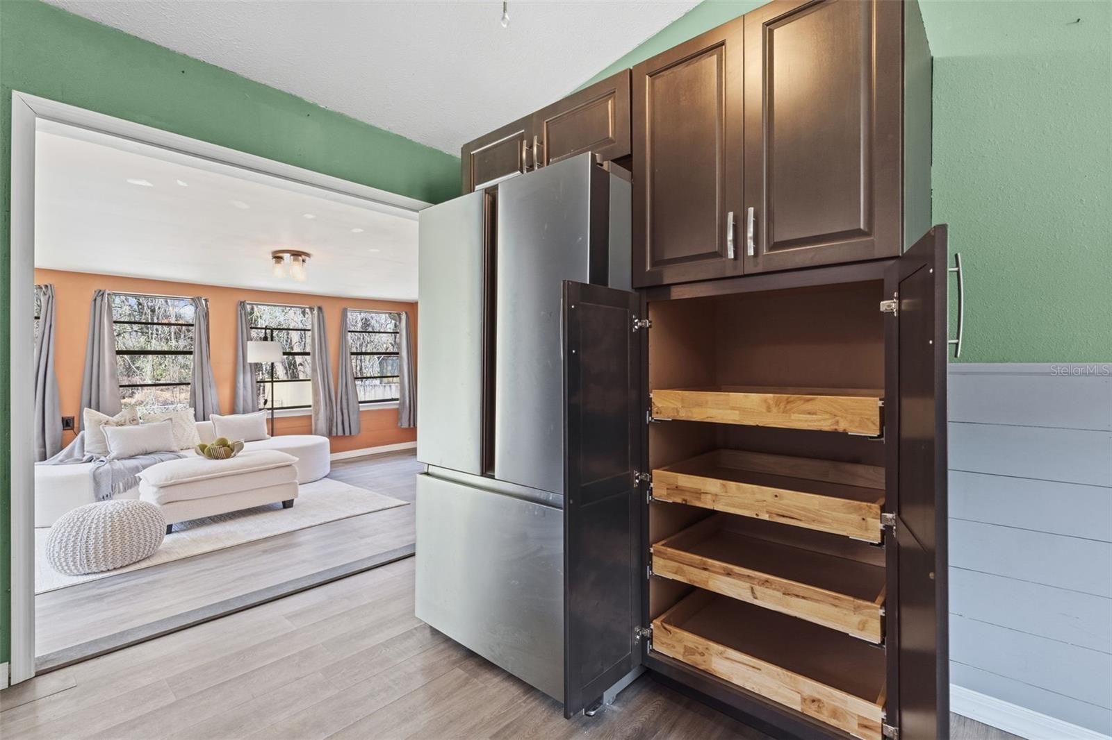 Image 11 of 38 For 26359 Eahnestock Street