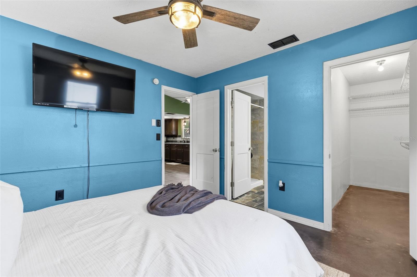 Image 16 of 38 For 26359 Eahnestock Street