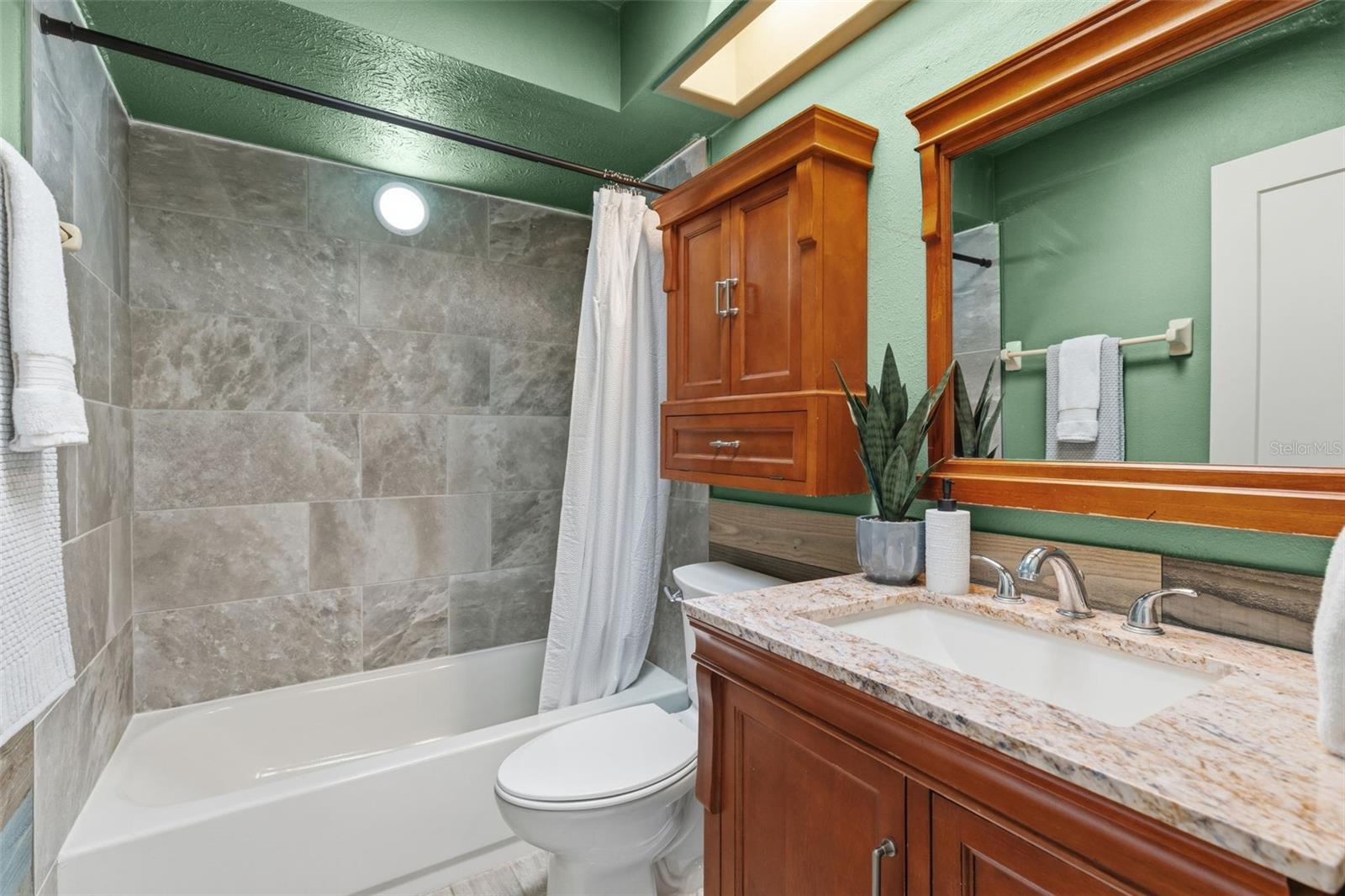 Image 21 of 38 For 26359 Eahnestock Street