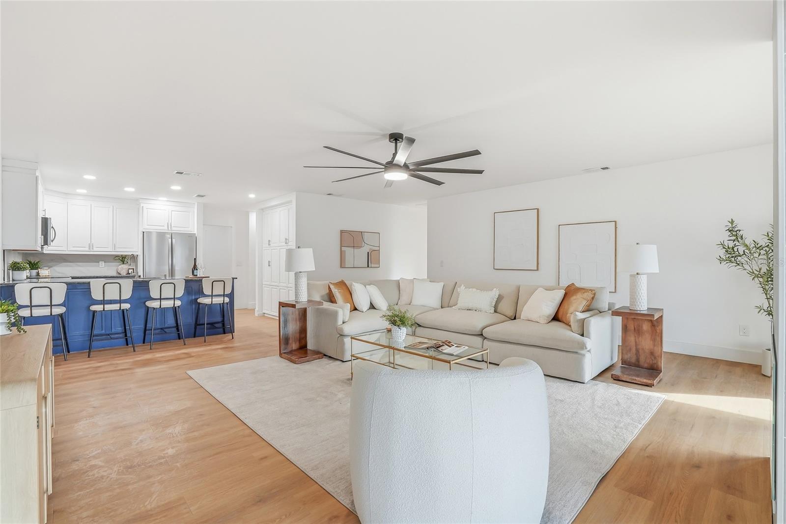 Image 13 of 40 For 14964 Old Pointe Road