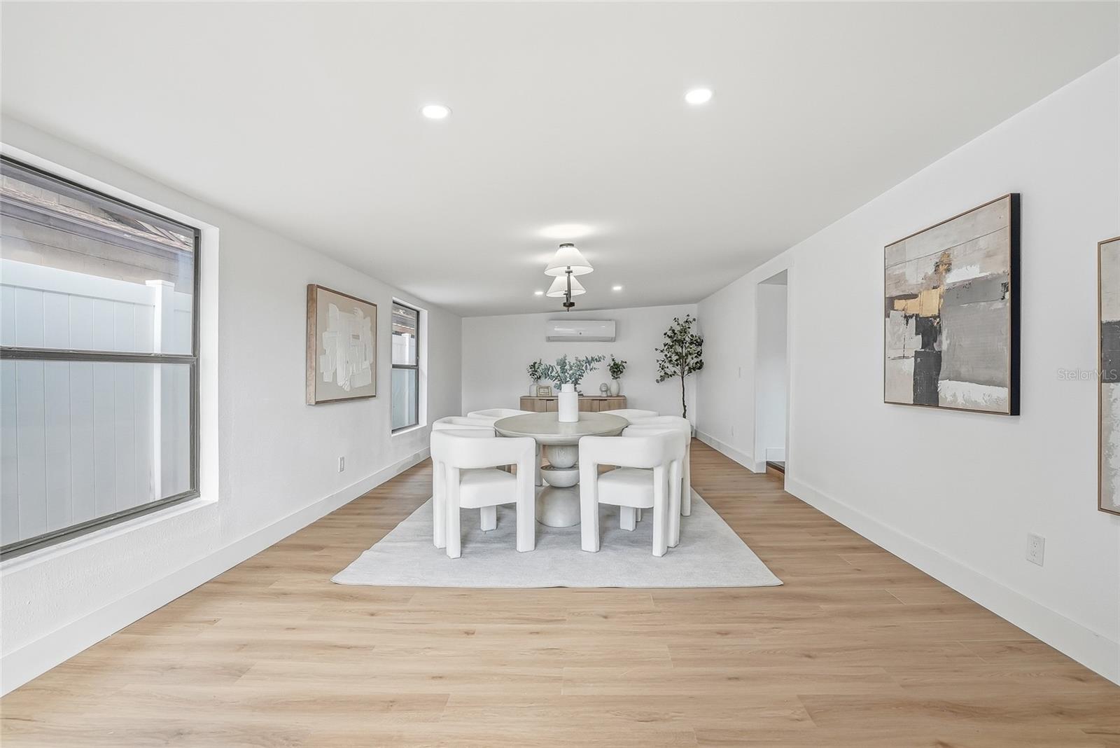 Image 17 of 40 For 14964 Old Pointe Road