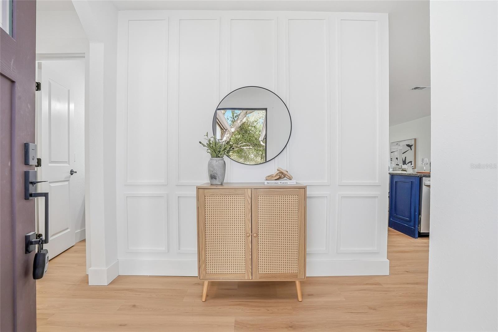 Image 2 of 40 For 14964 Old Pointe Road