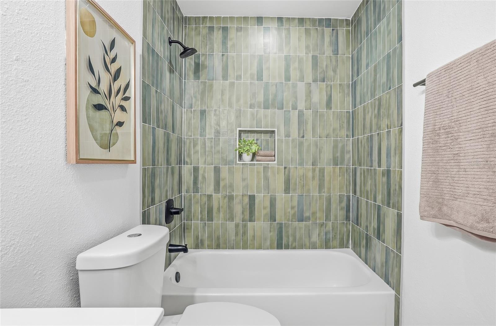 Image 29 of 40 For 14964 Old Pointe Road