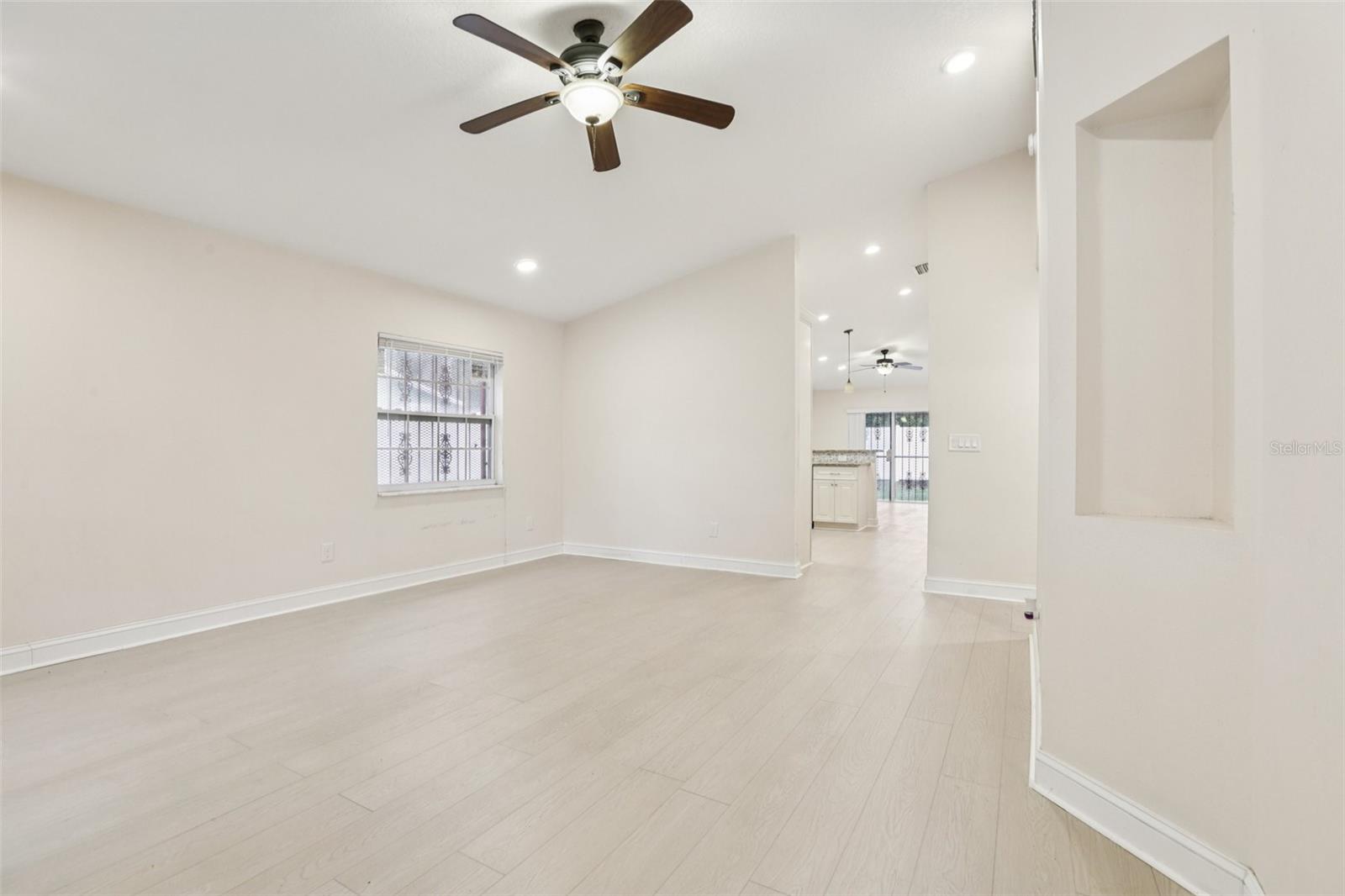 Image 5 of 30 For 212 Humphrey Street