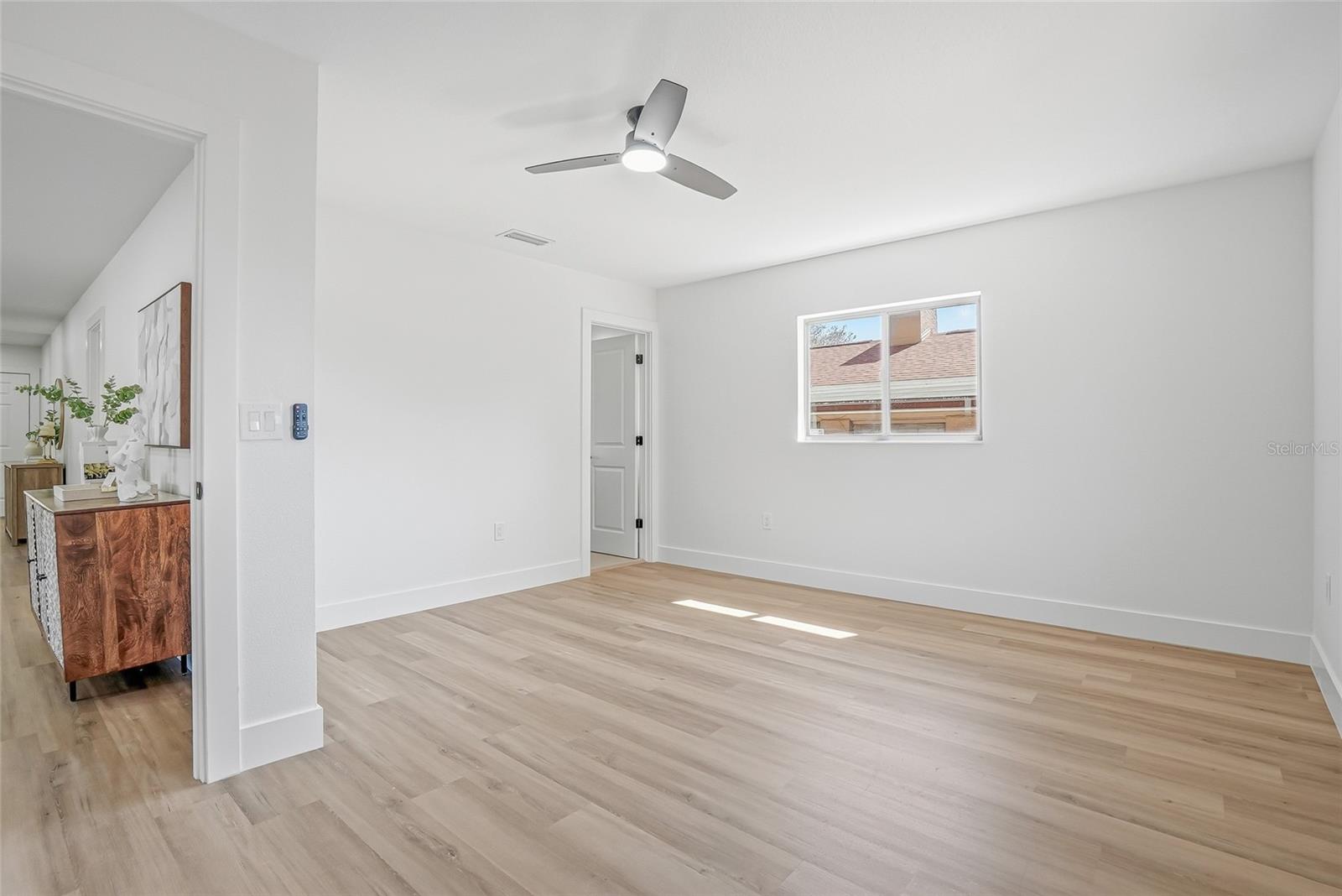 Image 21 of 42 For 4024 Bell Avenue