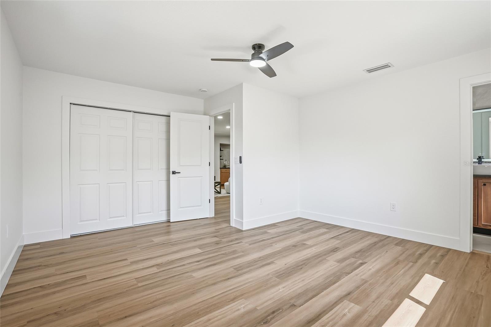 Image 22 of 42 For 4024 Bell Avenue