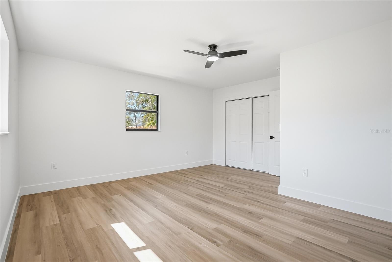 Image 23 of 42 For 4024 Bell Avenue