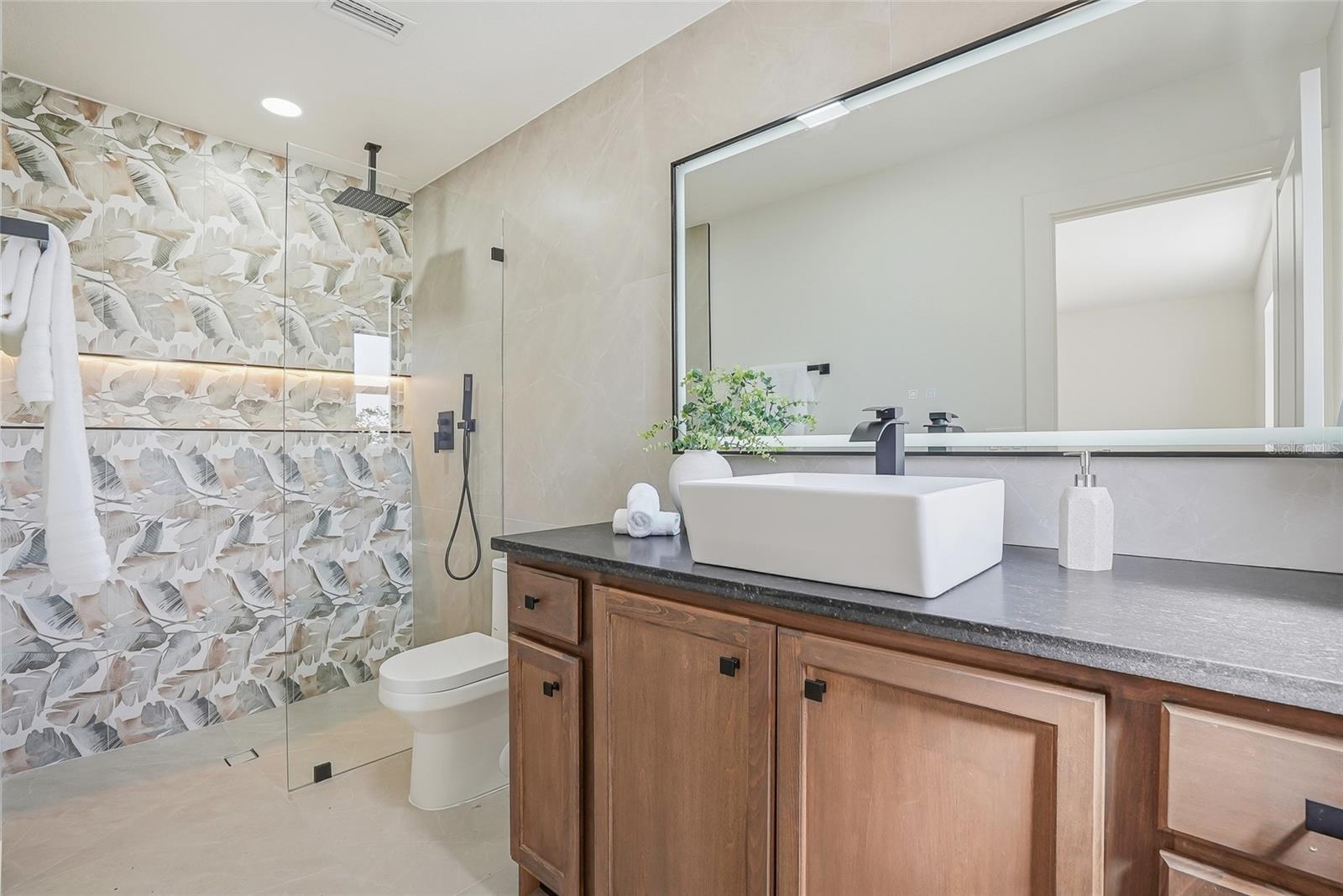 Image 24 of 42 For 4024 Bell Avenue