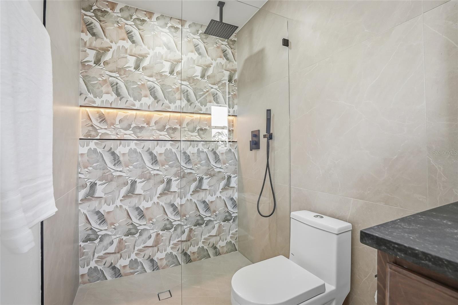 Image 25 of 42 For 4024 Bell Avenue