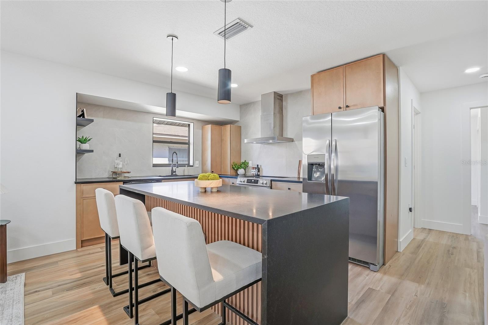 Image 5 of 42 For 4024 Bell Avenue