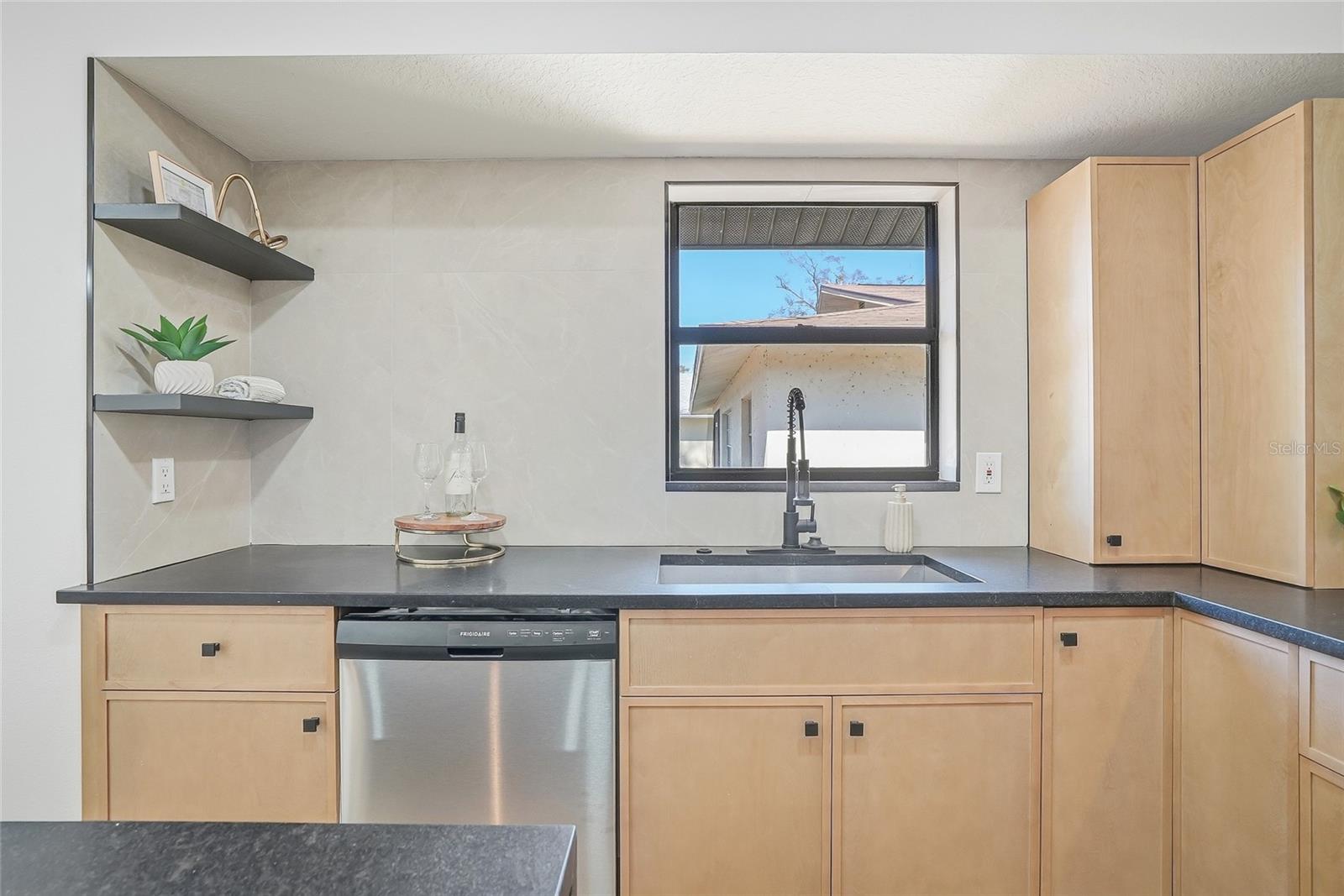 Image 9 of 42 For 4024 Bell Avenue