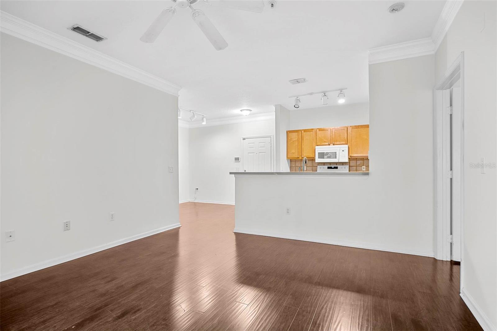 Image 14 of 40 For 4207 Dale Mabry Highway 8112