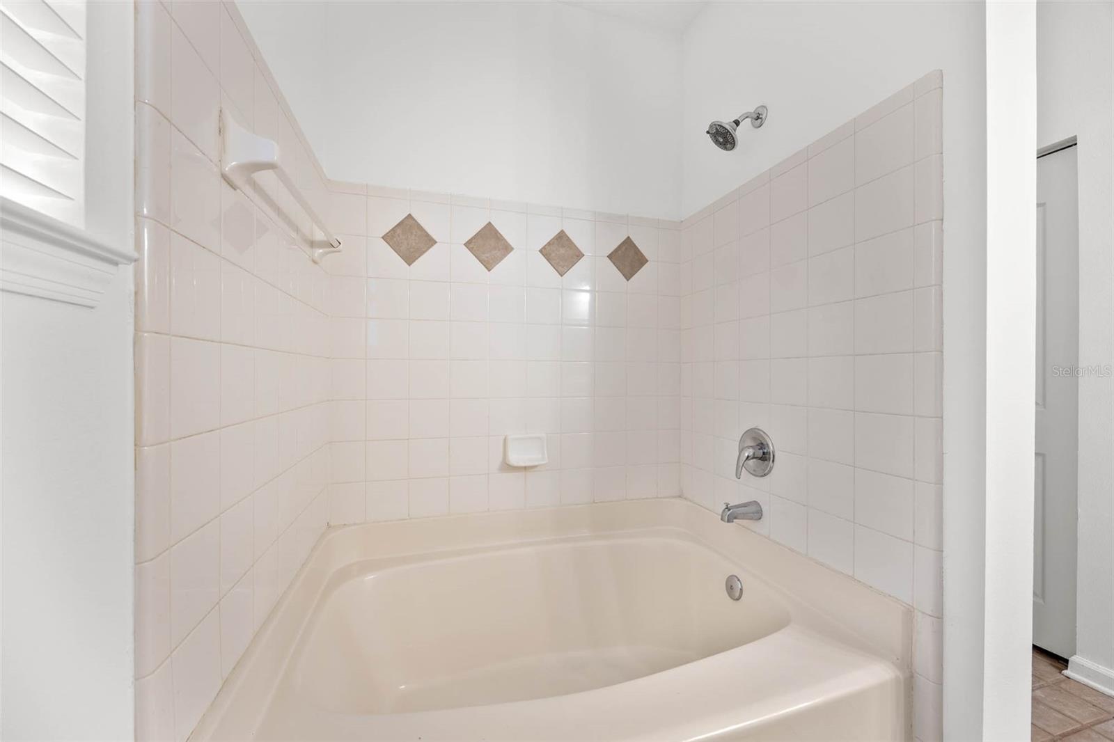 Image 19 of 40 For 4207 Dale Mabry Highway 8112