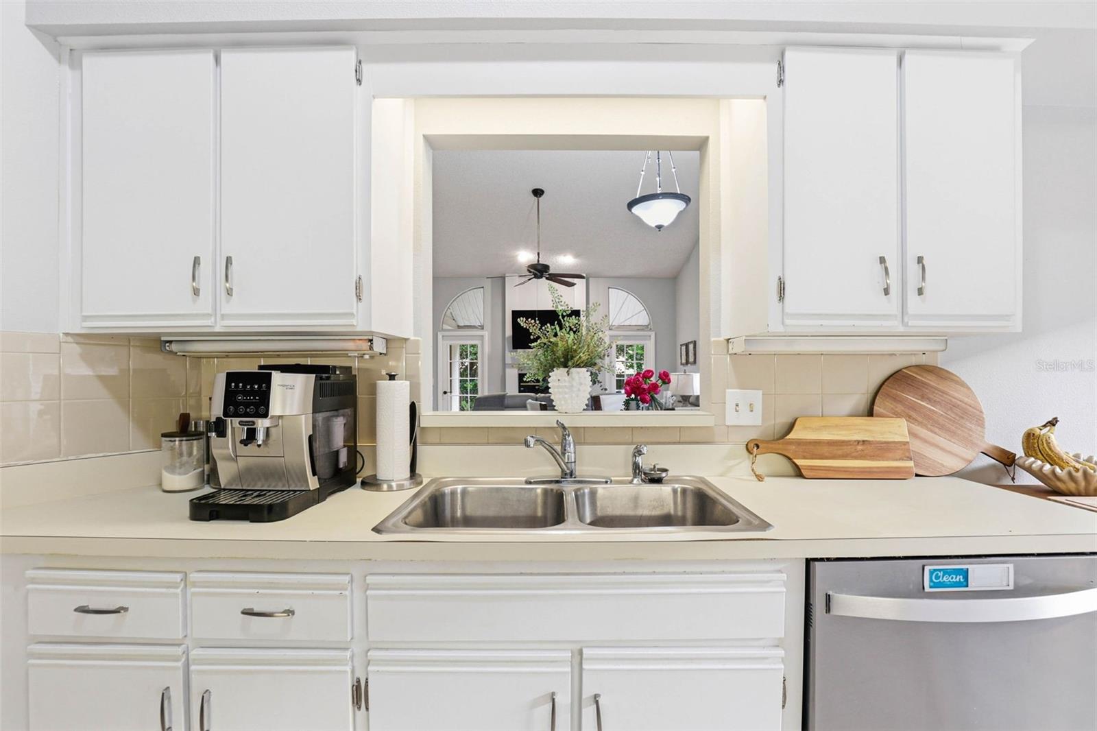 Image 20 of 40 For 3567 Deer Run S