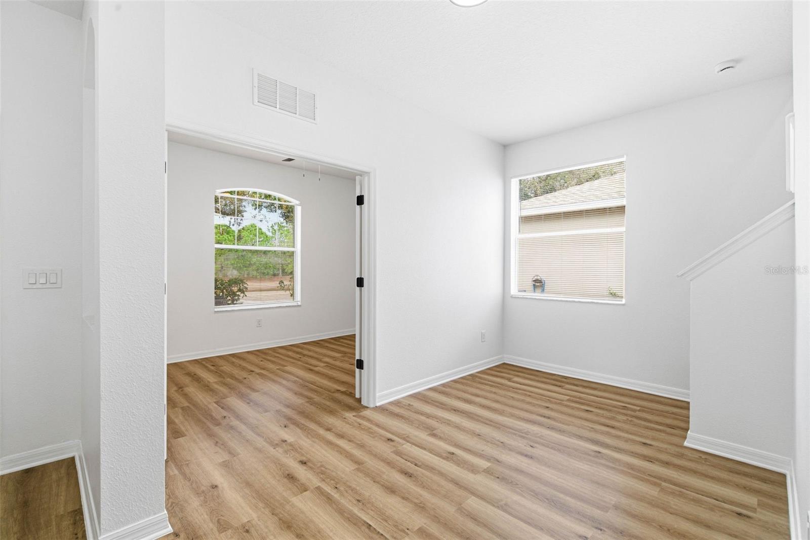 Listing photo id 9 for 12226 Ridgedale Drive