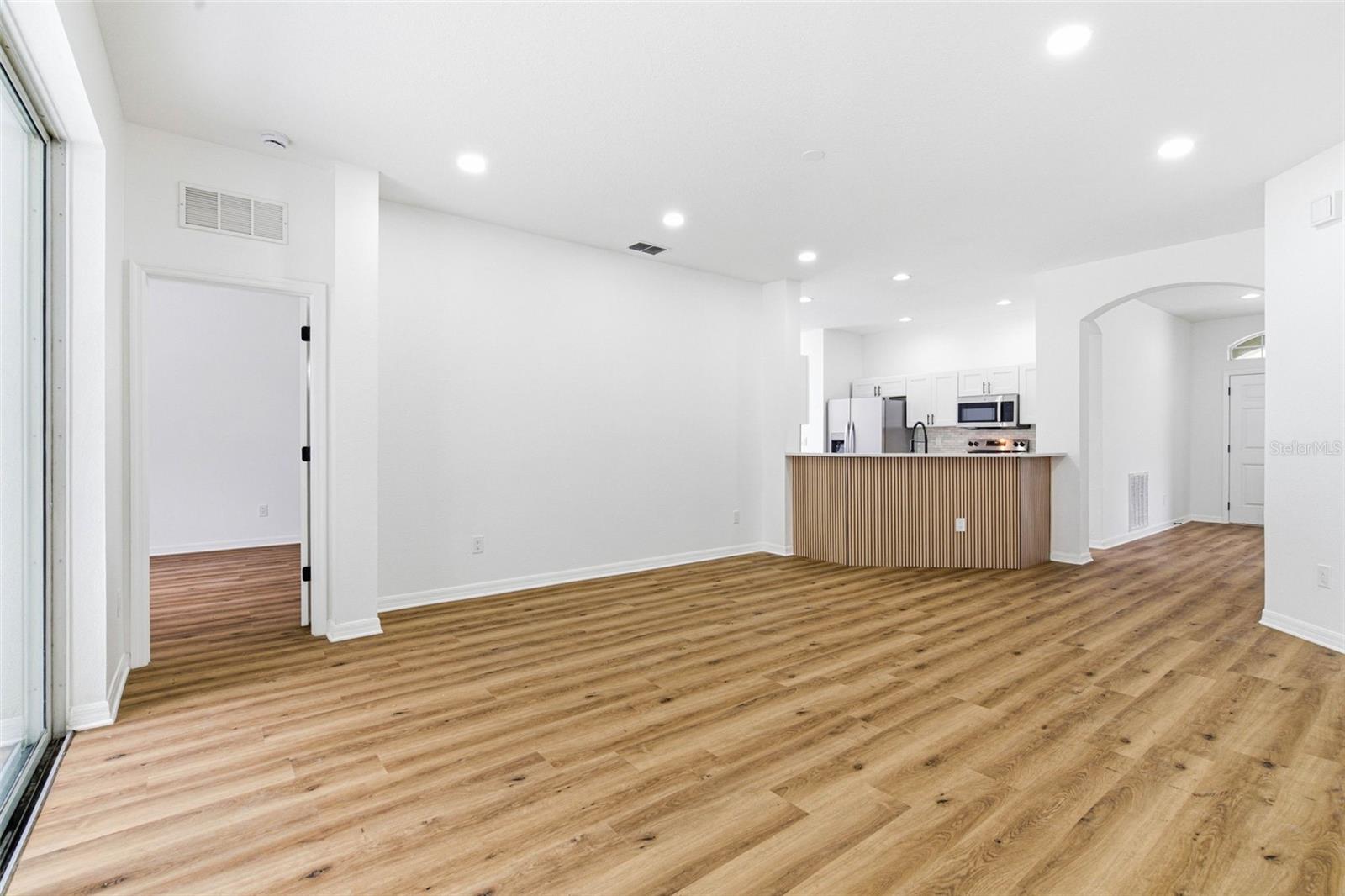 Listing photo id 22 for 12226 Ridgedale Drive