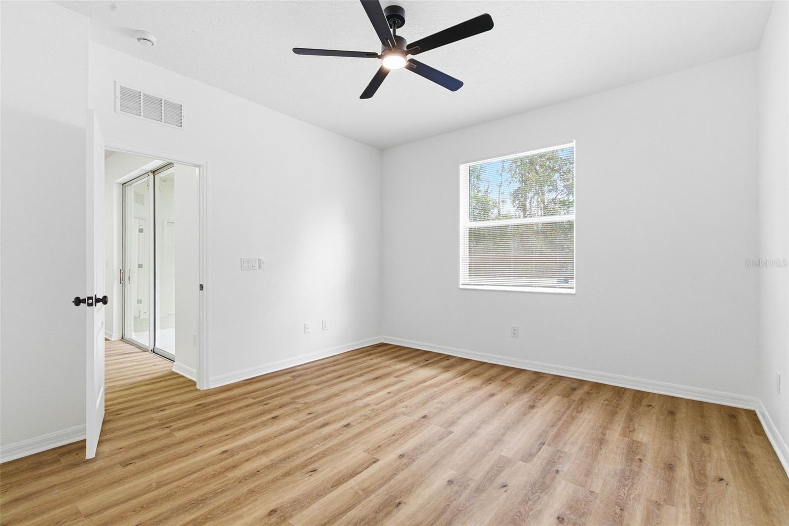 Listing photo id 26 for 12226 Ridgedale Drive