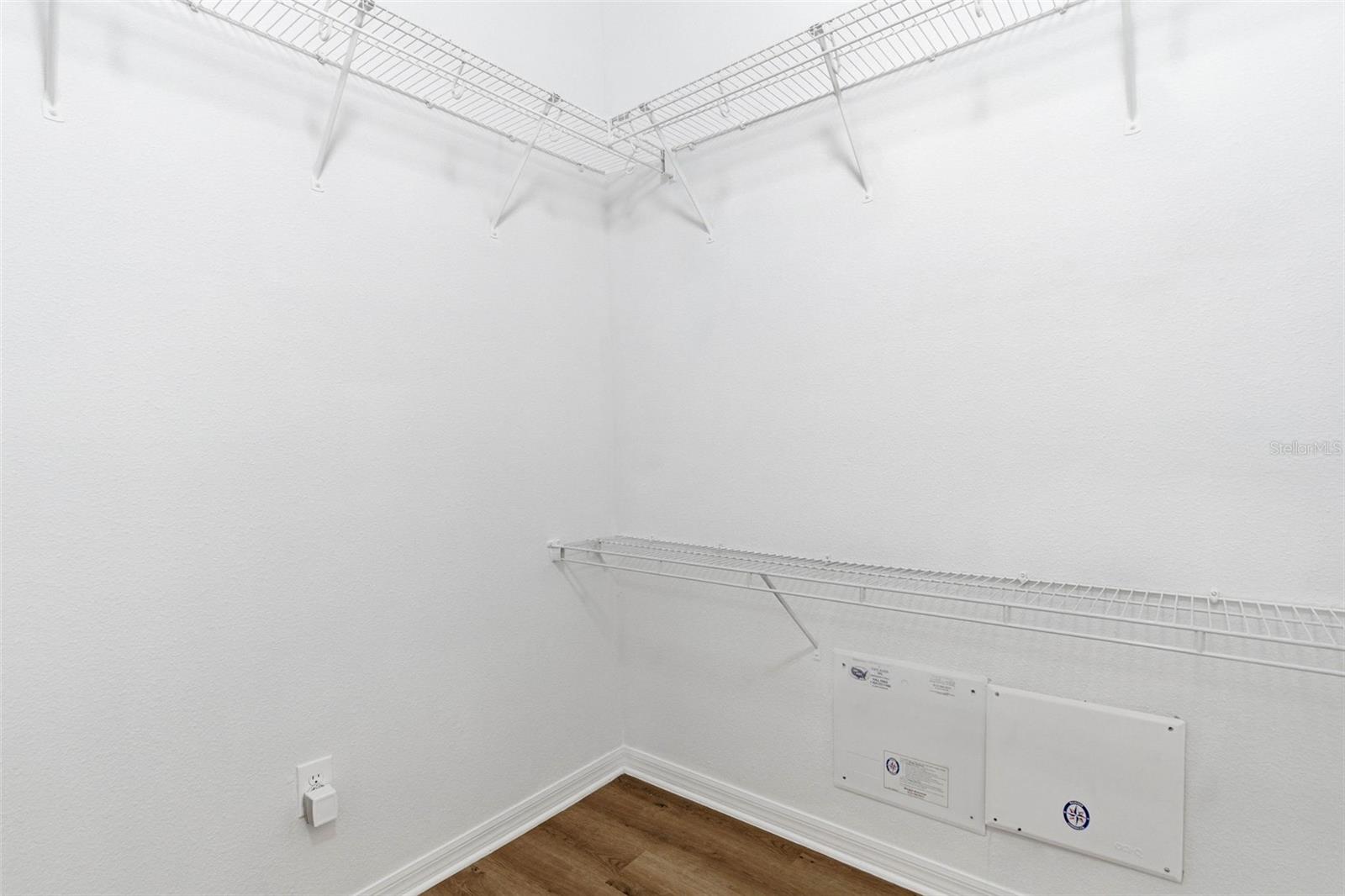 Listing photo id 33 for 12226 Ridgedale Drive