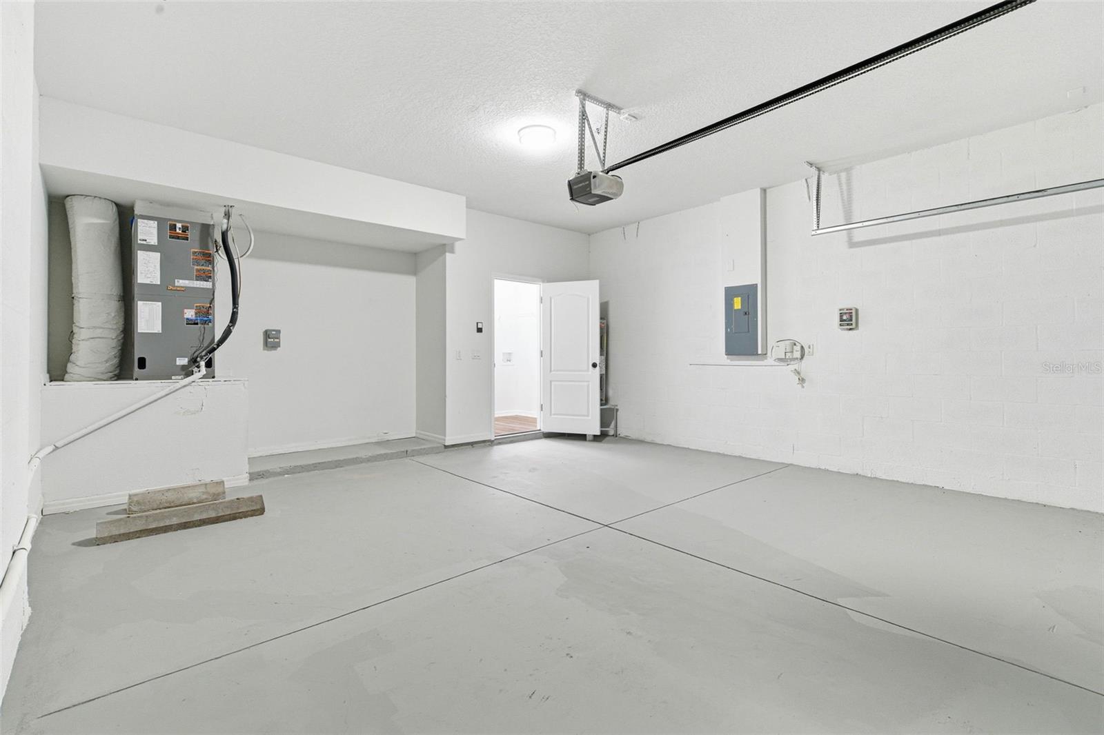 Listing photo id 52 for 12226 Ridgedale Drive