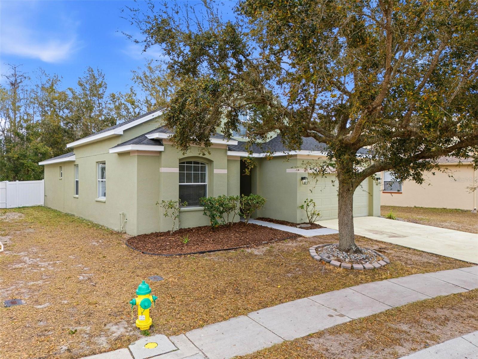 Listing photo id 5 for 12226 Ridgedale Drive