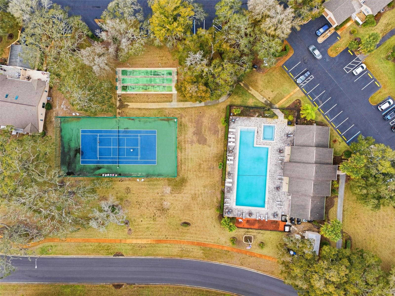 Listing photo id 68 for 12226 Ridgedale Drive