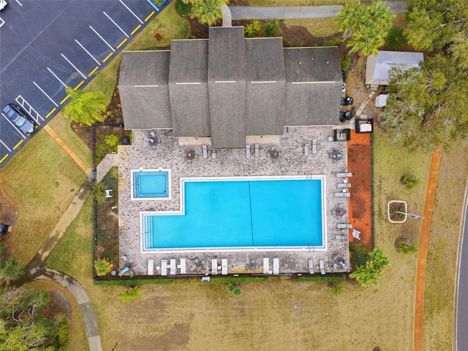 Listing photo id 69 for 12226 Ridgedale Drive