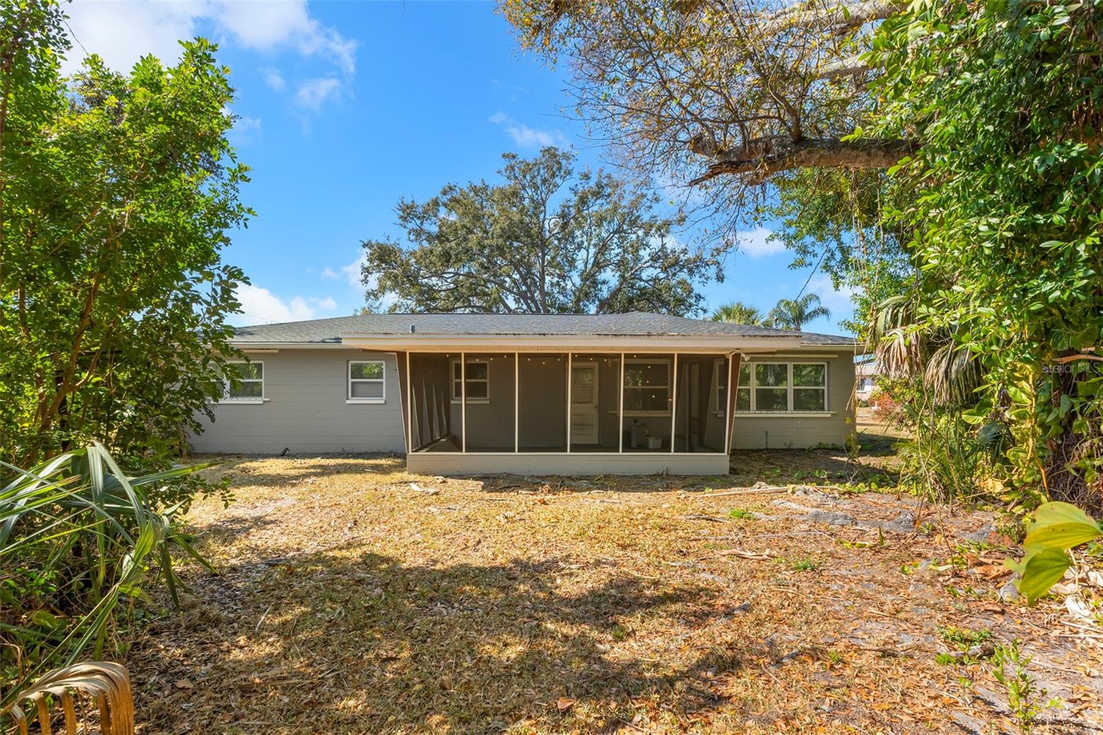 Image 15 of 27 For 5590 Highland Street S