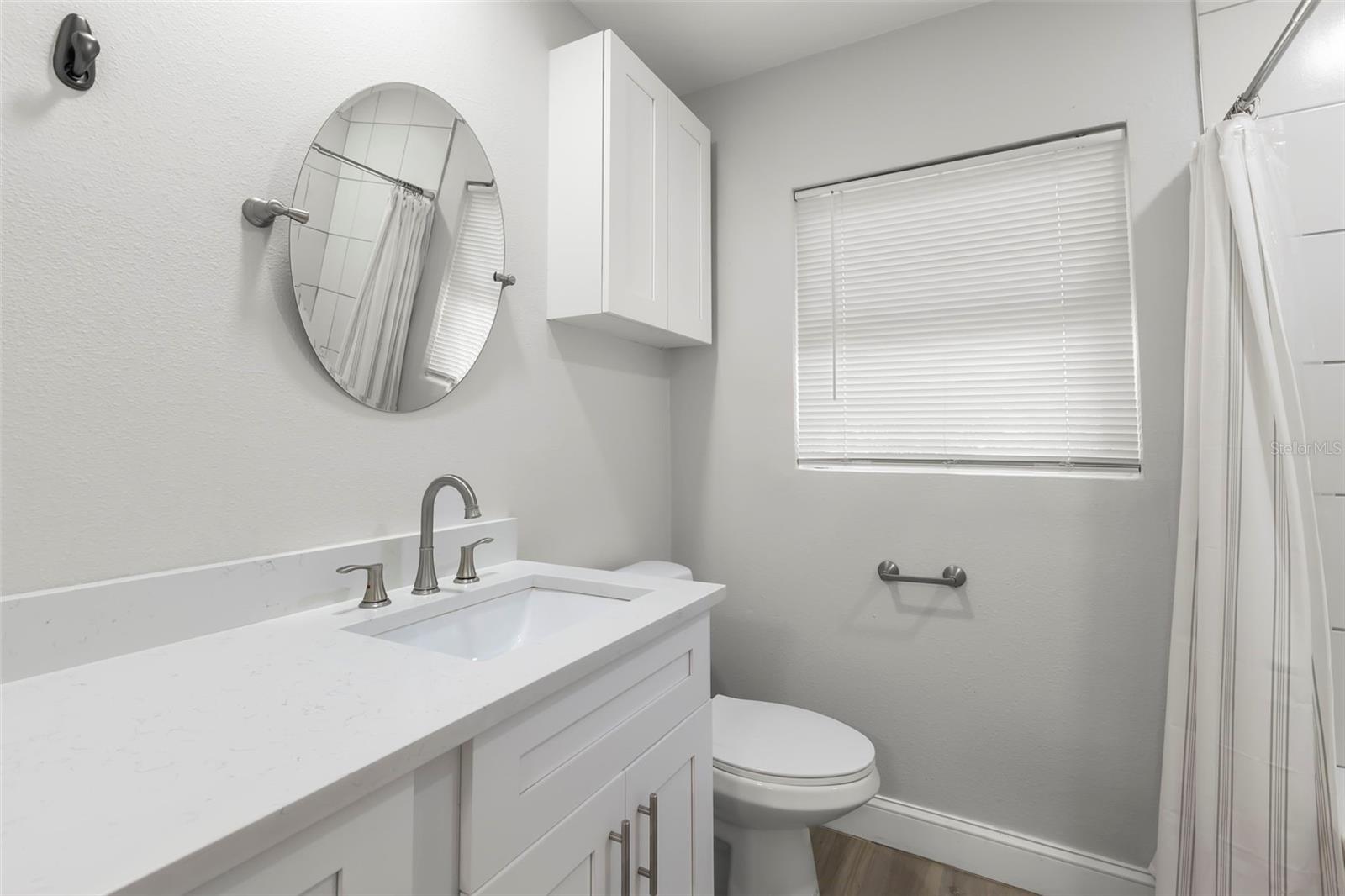 Image 23 of 27 For 5590 Highland Street S