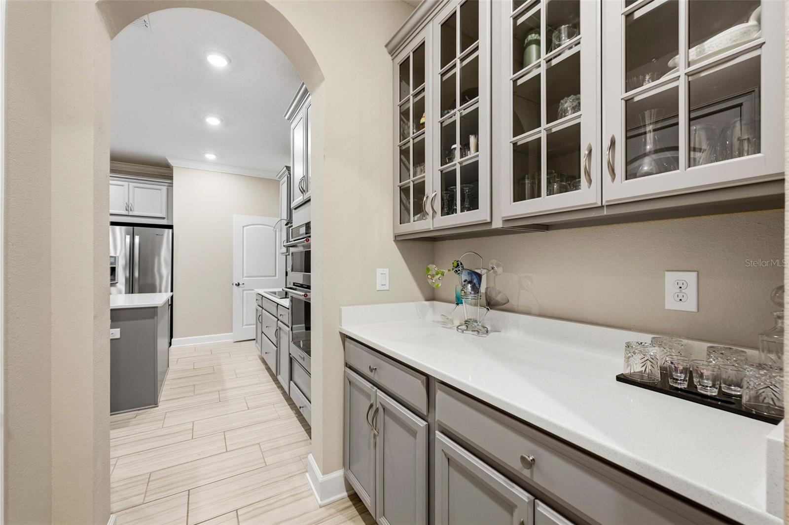 Image 10 of 54 For 5411 Camberwell Lane