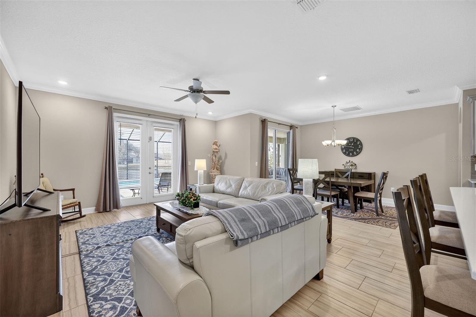 Image 13 of 54 For 5411 Camberwell Lane