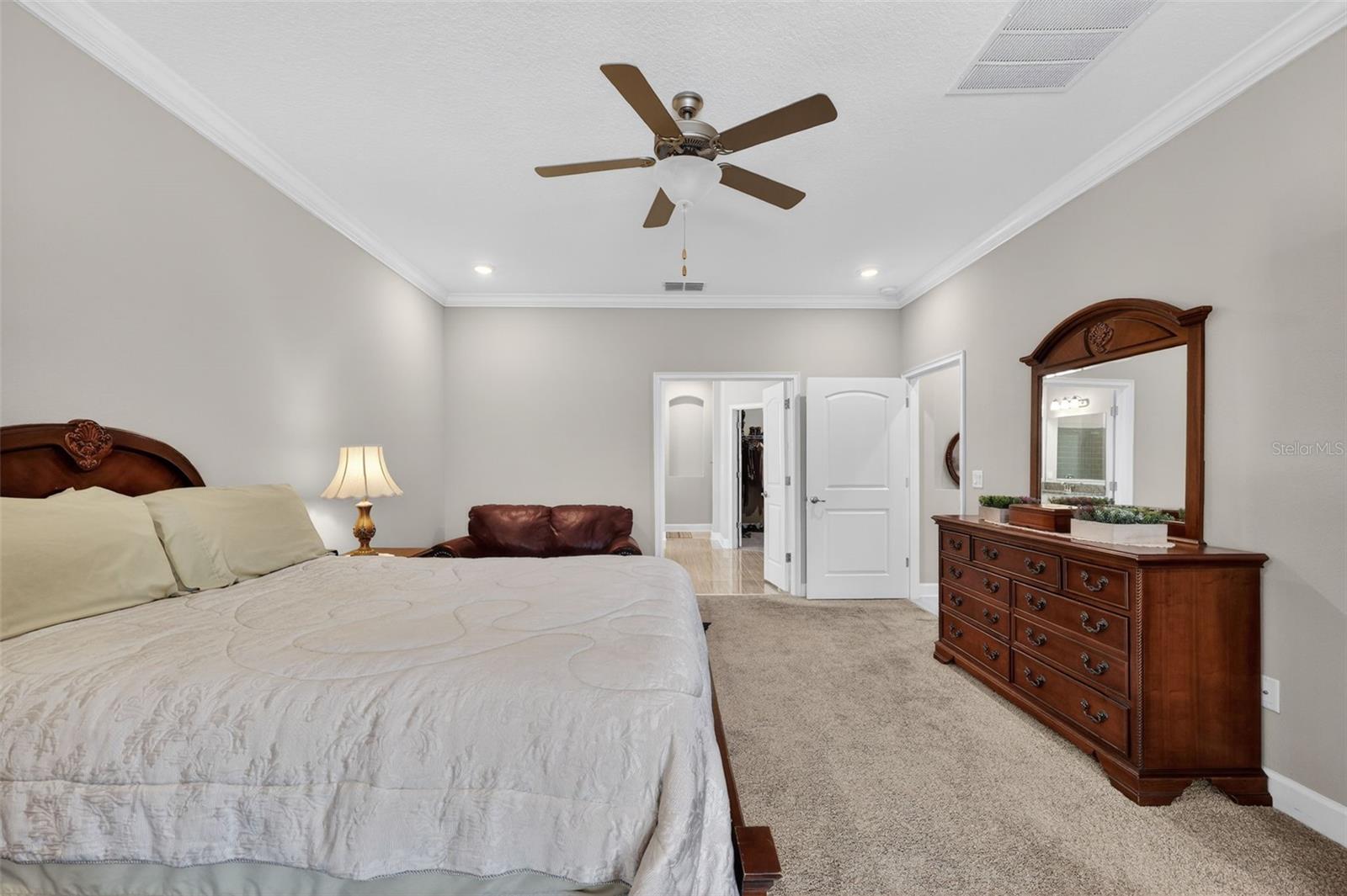 Image 27 of 54 For 5411 Camberwell Lane