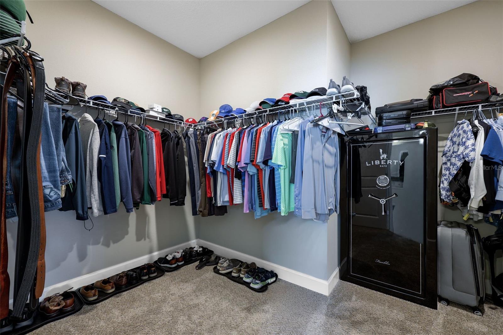 Image 31 of 54 For 5411 Camberwell Lane