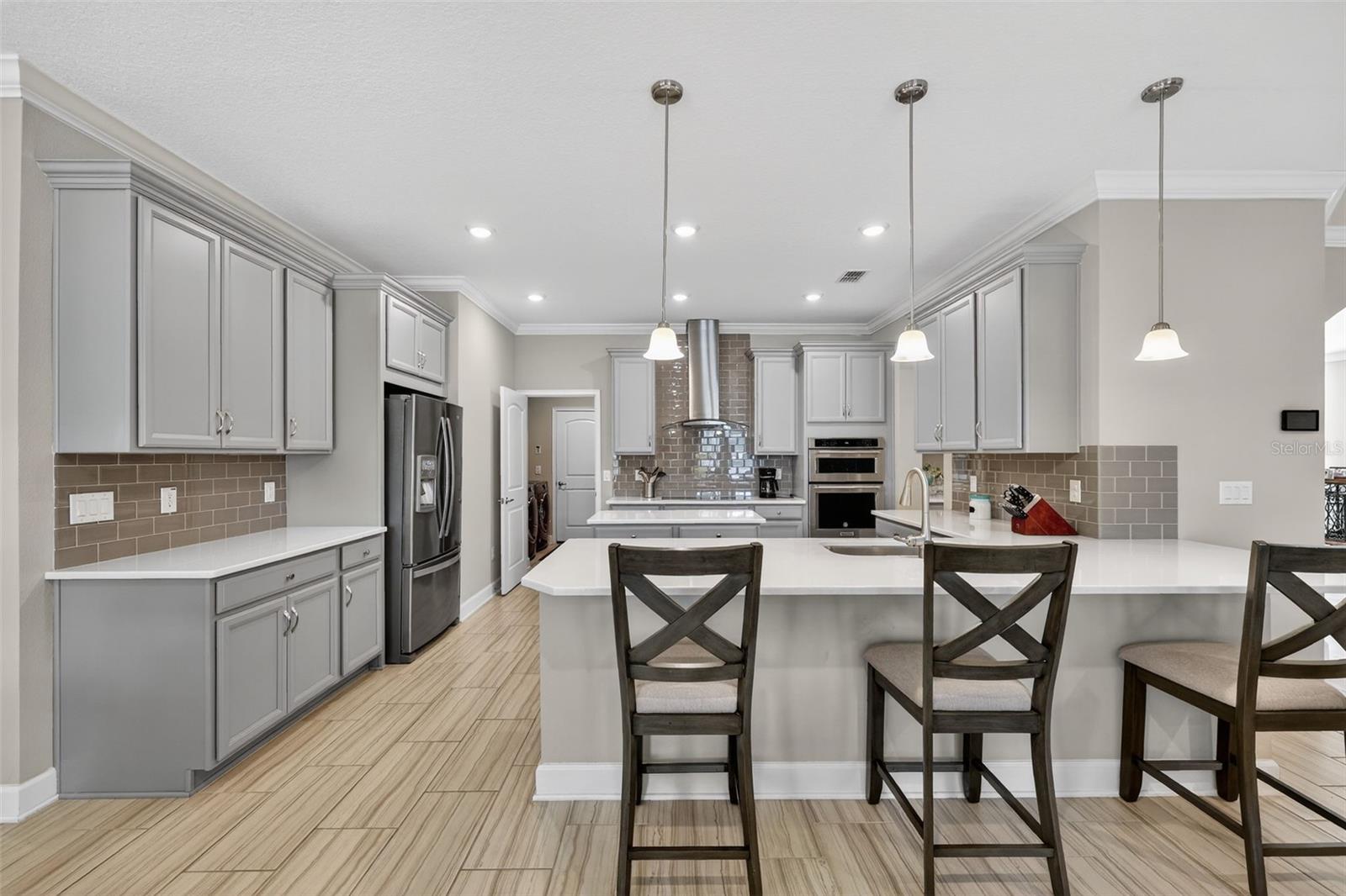 Image 8 of 54 For 5411 Camberwell Lane