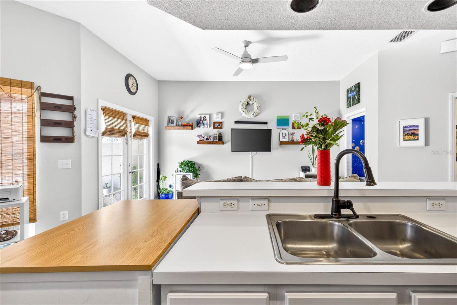 Image 20 of 54 For 238 Columbia Drive