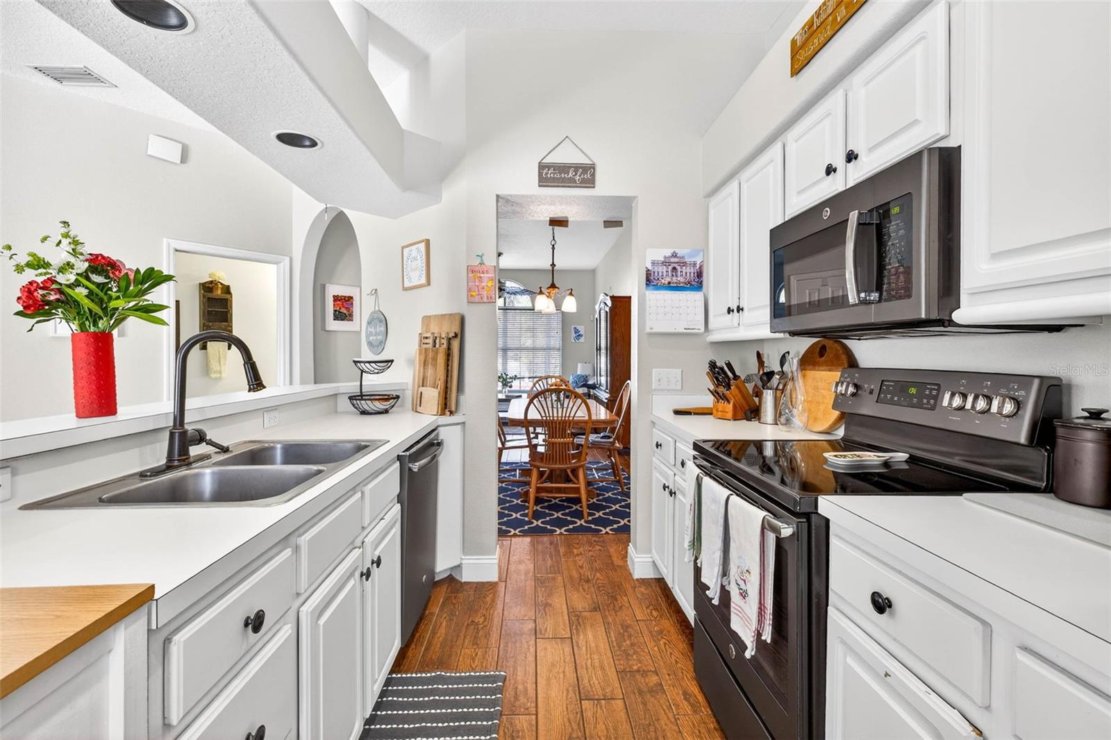 Image 21 of 54 For 238 Columbia Drive