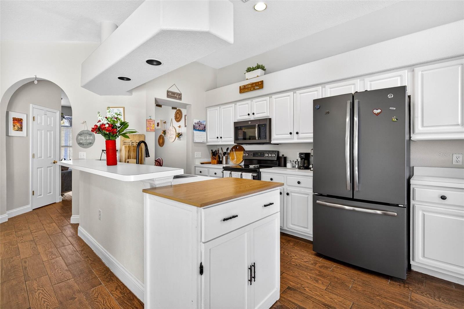 Image 22 of 54 For 238 Columbia Drive