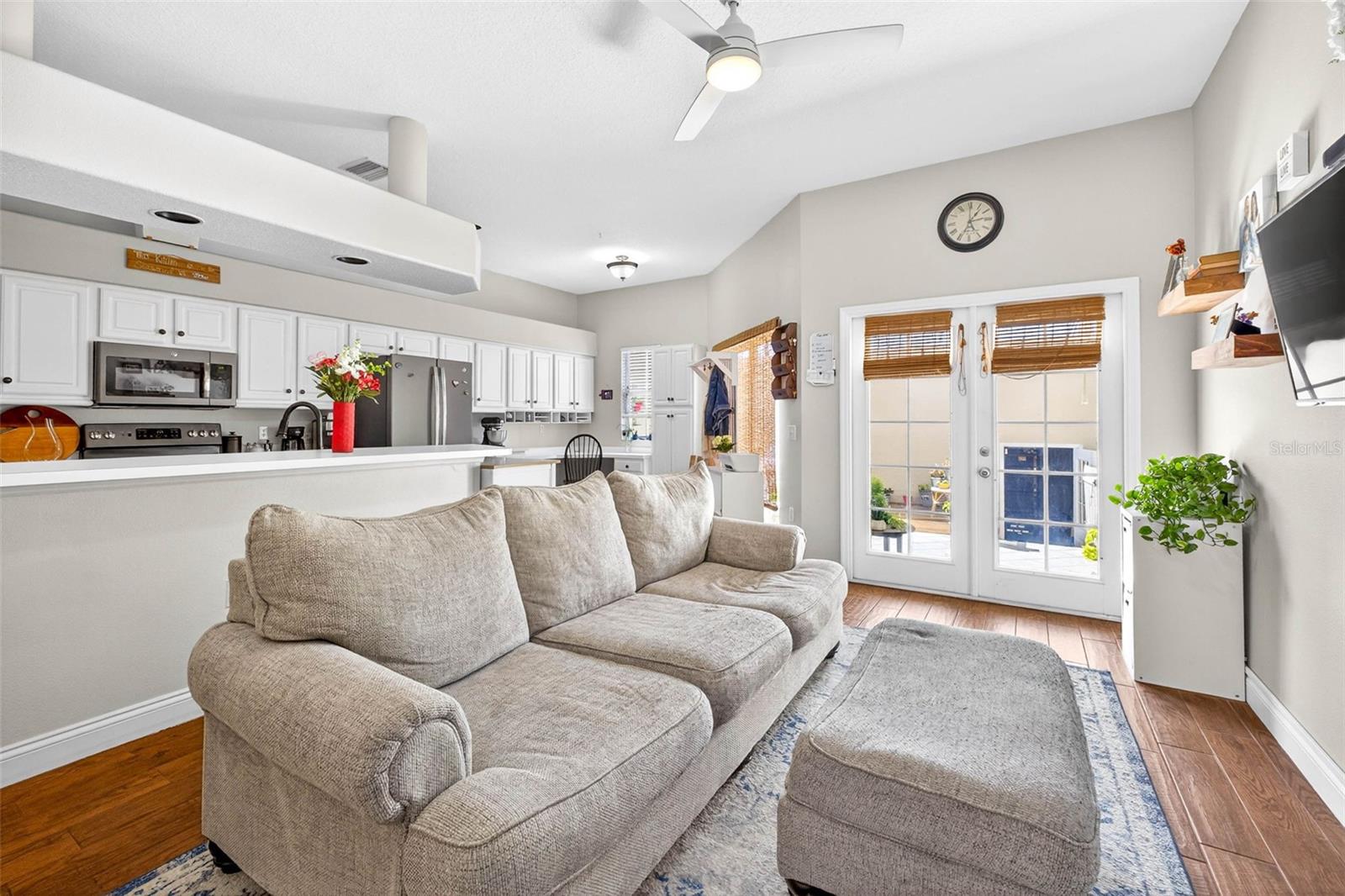 Image 25 of 54 For 238 Columbia Drive