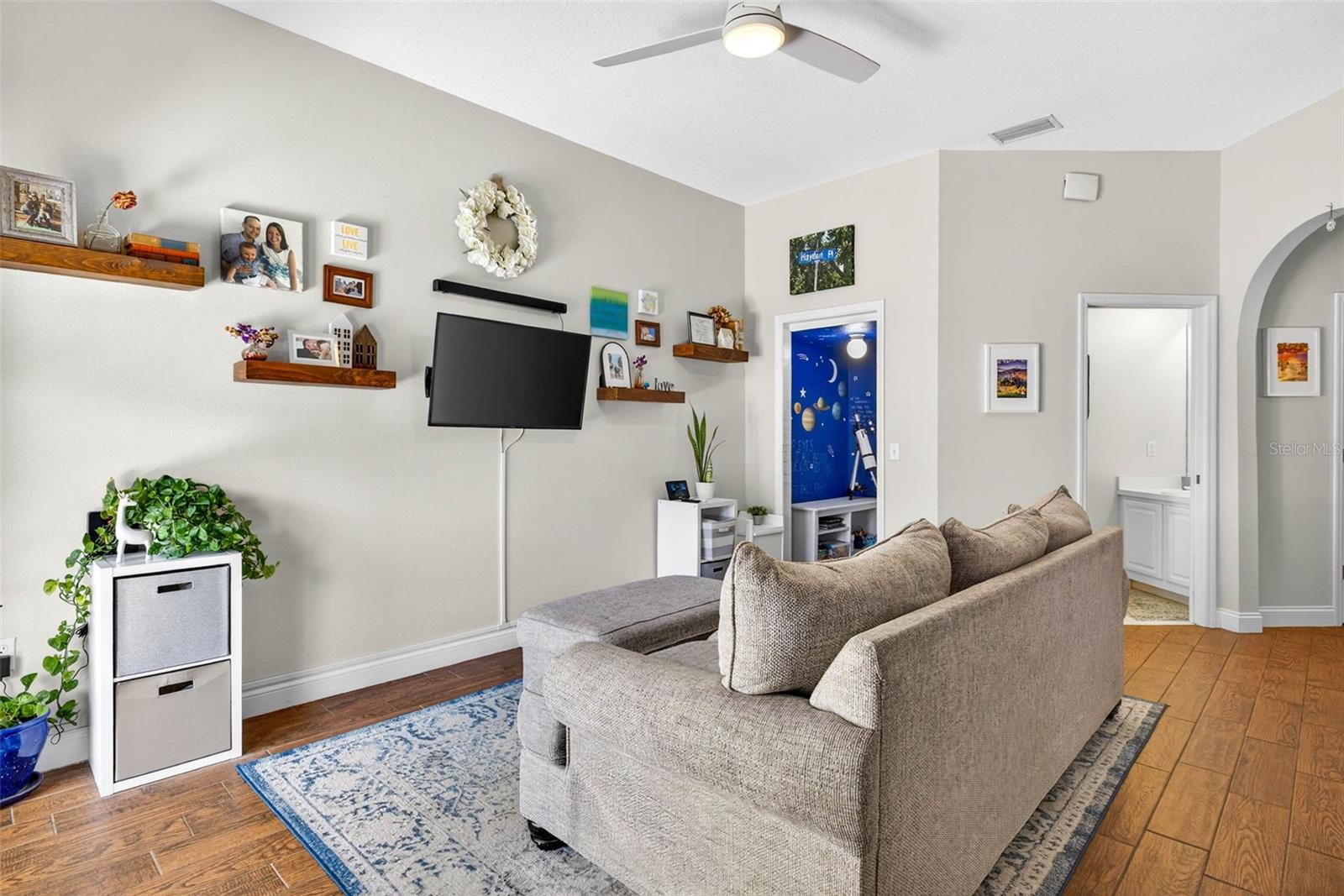 Image 26 of 54 For 238 Columbia Drive