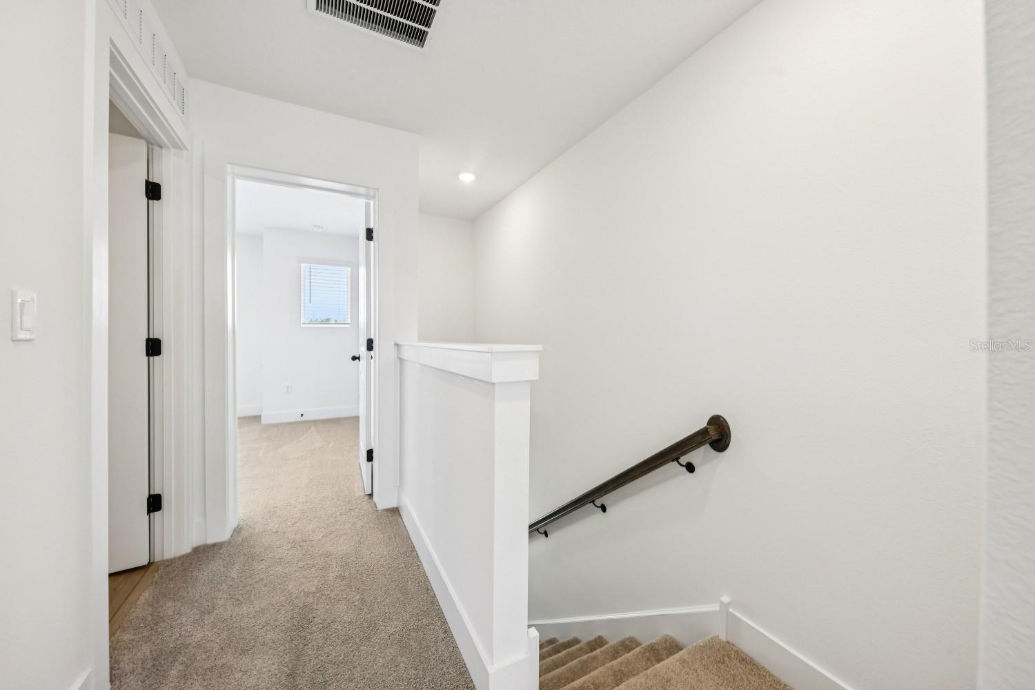 Image 20 of 39 For 15315 Hamlin Park Drive