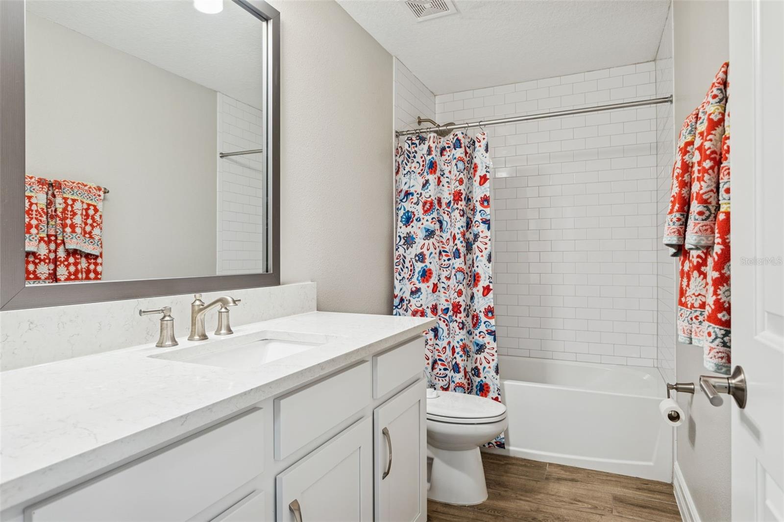 Image 26 of 42 For 5351 Bridge Street 24