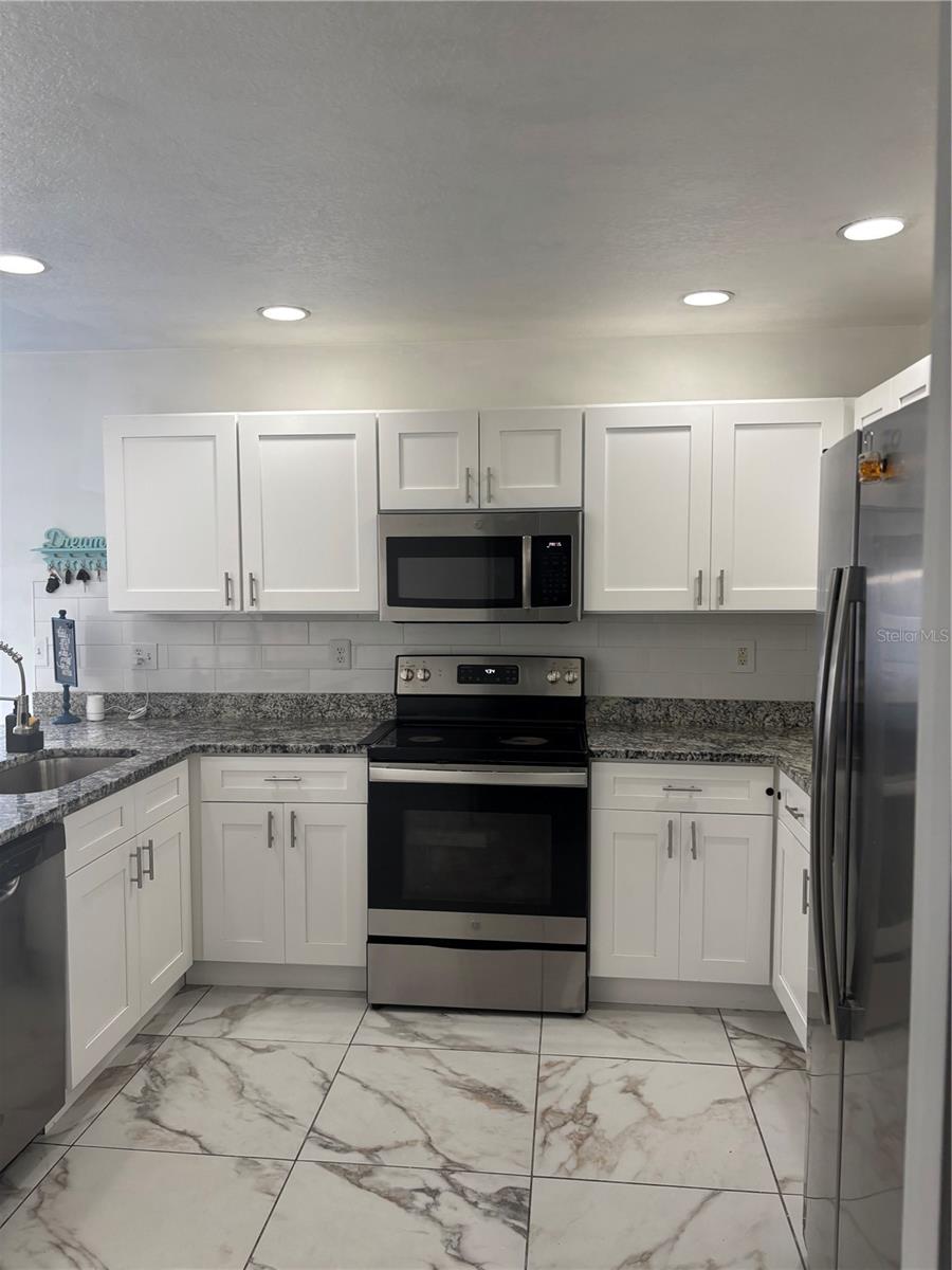 Image 10 of 25 For 30837 Temple Stand Avenue