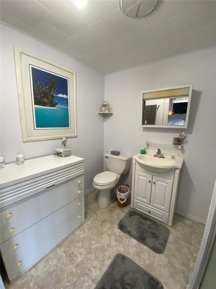 Image 11 of 18 For 104 Americana Court Ne 207