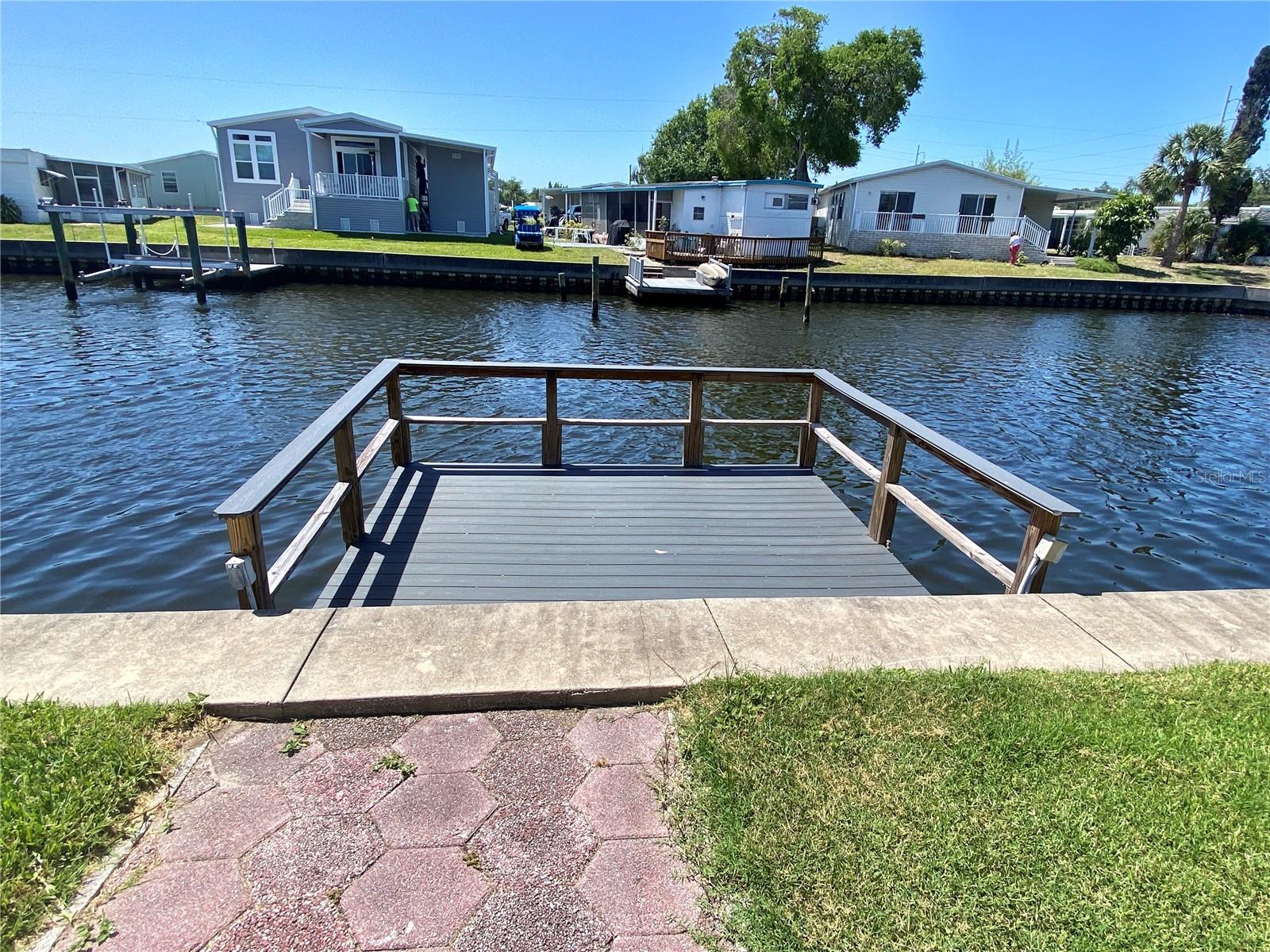 Image 3 of 18 For 104 Americana Court Ne 207