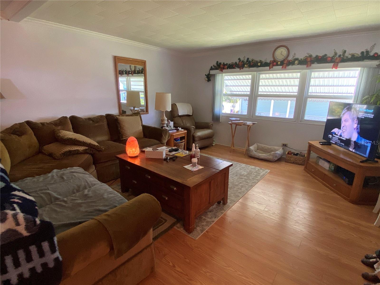 Image 7 of 18 For 104 Americana Court Ne 207